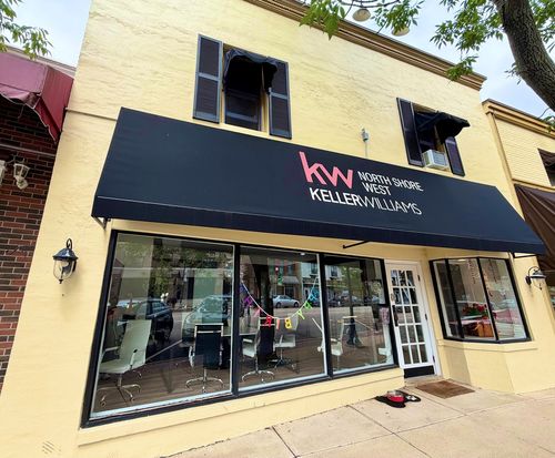 134 Center St, Grayslake, IL, 60030-3657 | Card Image