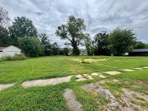 610 E Emerson St, Princeton, IN, 47670-1902 | Card Image