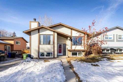 212 Deer Ridge Way Se, Calgary, AB, T2J5Y6 | Card Image