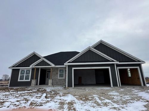 9800 N Migratory Court, Mequon, WI, 53097 | Card Image