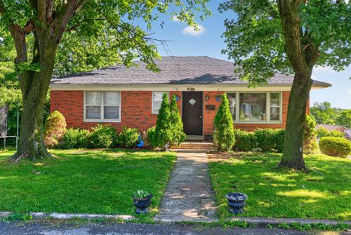 557 Belmont St, Harrodsburg, KY, 40330-1460 | Card Image