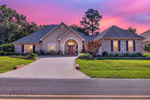 7524 Cherry Hill Dr, Diamondhead, MS, 39525-3709 | Card Image