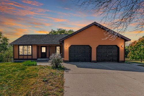 16000 Dakota St Nw, Andover, MN, 55304-2333 | Card Image