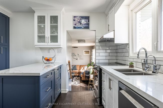 4126 London Crt, House other with 3 bedrooms, 3 bathrooms and 4 parking in Niagara Falls ON | Image 16