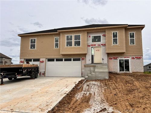 814 W Shawhan Pkwy, Lee's Summit, MO, 64086-4535 | Card Image