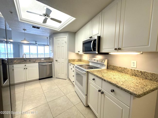 B503 - 102 Riverside Dr, Condo with 2 bedrooms, 2 bathrooms and null parking in Cocoa FL | Image 14