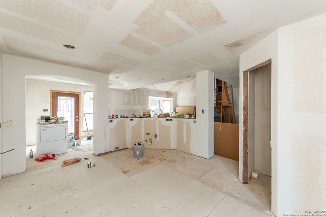 989 Oil Wl, Home with 3 bedrooms, 2 bathrooms and null parking in Pipe Creek TX | Image 41