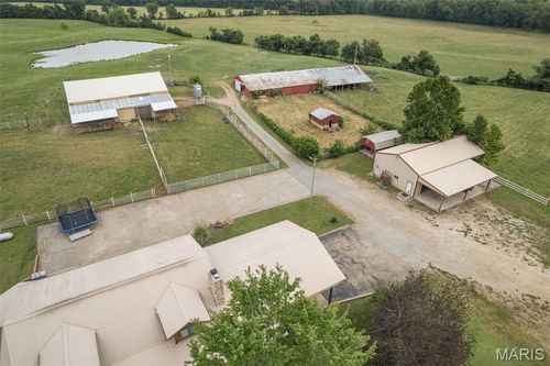 10646 Mounts Rd, Irondale, MO, 63648-8504 | Card Image