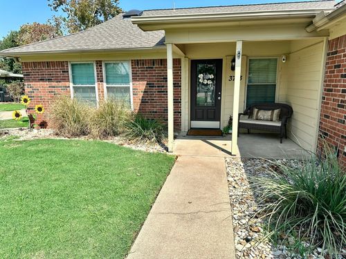 3713 Lake Vista Court, Granbury, TX, 76049 | Card Image