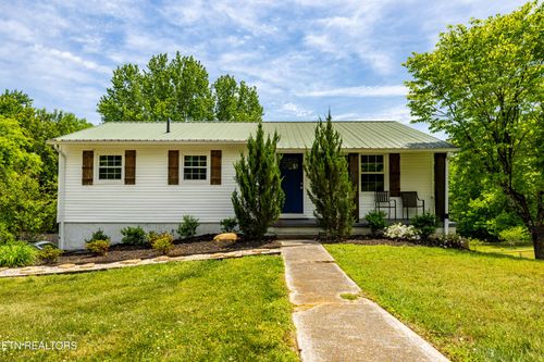 7720 Nubbin Ridge Dr, Knoxville, TN, 37919-8044 | Card Image