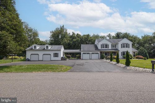 8 Kings Ct, Woolwich Township, NJ, 08085-5033 | Card Image