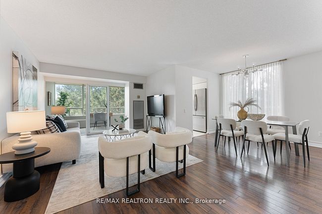 307 - 110 Promenade Cir, Condo with 2 bedrooms, 2 bathrooms and null parking in Vaughan ON | Image 13