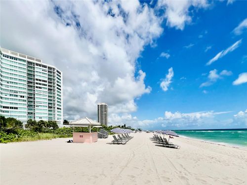 apt-621-7135 Collins Ave, Miami Beach, FL, 33141-3228 | Card Image