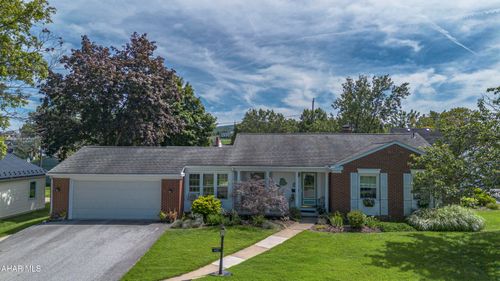 432 Hemlock Street, Hollidaysburg, PA, 16648 | Card Image