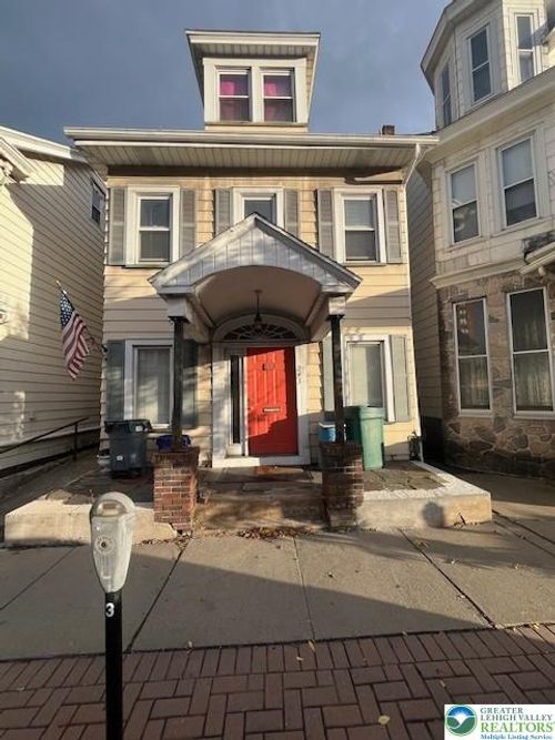 4-243 E Broad St, Tamaqua, PA, 18252-2039 | Card Image