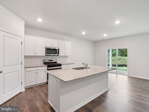 202 Glenmore Ln, KESWICK, VA, 22947-2218 | Card Image