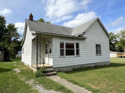 516 N Division Street, House other with 2 bedrooms, 1 bathrooms and null parking in Mount Carmel IL | Image 3