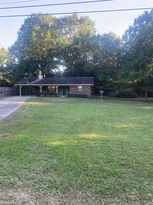 15 Jennifer St, Greenbrier, AR, 72058-9487 | Card Image
