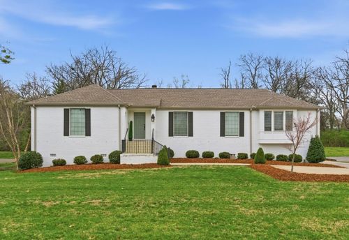 2826 Sugar Tree Rd, Nashville, TN, 37215 | Card Image