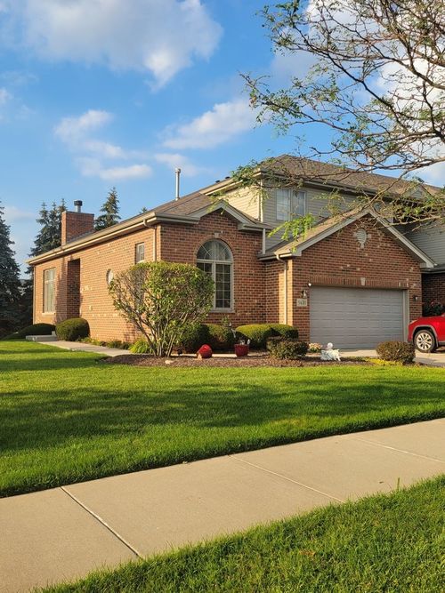 9430 Caledonia Dr, Tinley Park, IL, 60487-6001 | Card Image