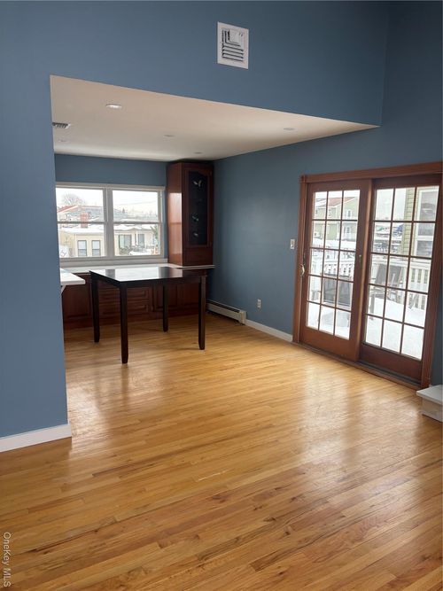 3497 Weidner Ave, Oceanside, NY, 11572-3536 | Card Image