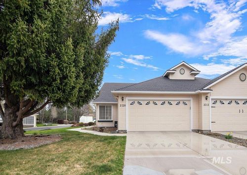 2720 N Englewood Way, Meridian, ID, 83646-8340 | Card Image