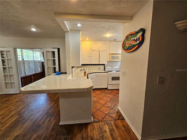 1822 6 Th Ave, House other with 4 bedrooms, 3 bathrooms and null parking in Gainesville FL | Image 7