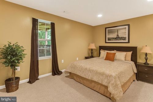 635 Galina Way, WARRENTON, VA, 20186-3857 | Card Image