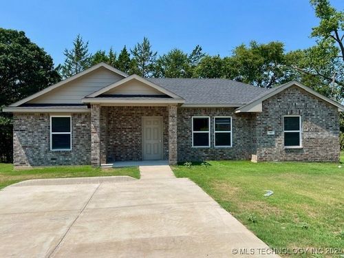 707 Pemberly, Colbert, OK, 74733 | Card Image