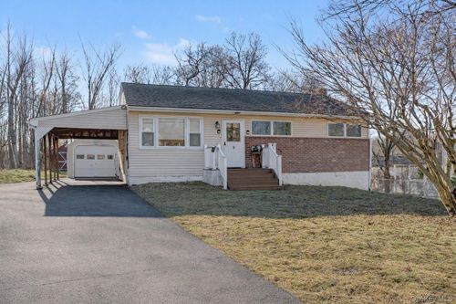 9 Hillside Ter, Monroe, NY, 10950-2515 | Card Image