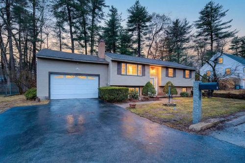 10 Vespa Ln, Nashua, NH, 03064-1163 | Card Image