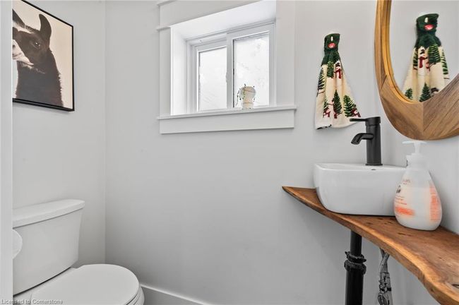 210 King St E, House other with 3 bedrooms, 2 bathrooms and 2 parking in Atwood ON | Image 20
