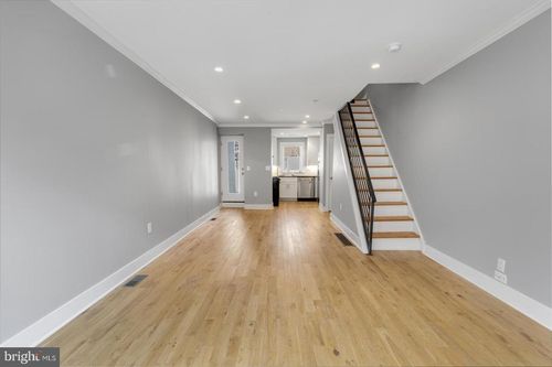 313 Mercy St, PHILADELPHIA, PA, 19148-2631 | Card Image