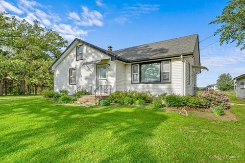 11611 152 Avenue, Kenosha, WI, 53142 | Card Image