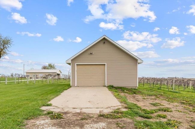 31506 Pioneer Trl, House other with 6 bedrooms, 3 bathrooms and 8 parking in Treynor IA | Image 90