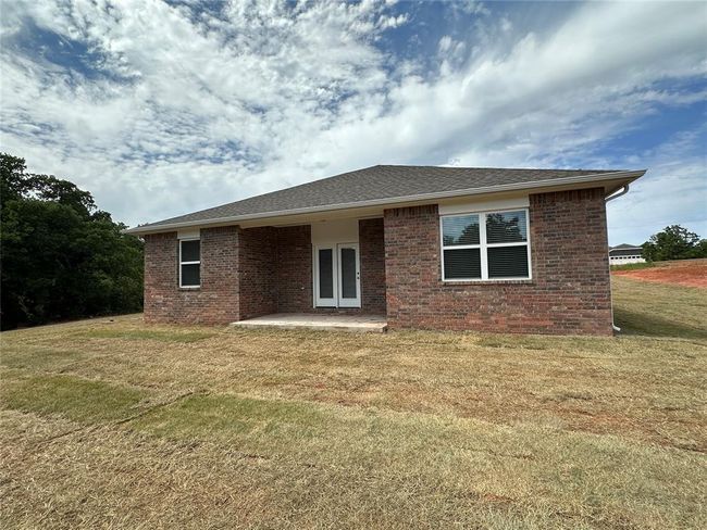 17991 Lantana Loop, House other with 3 bedrooms, 2 bathrooms and null parking in Newalla OK | Image 4