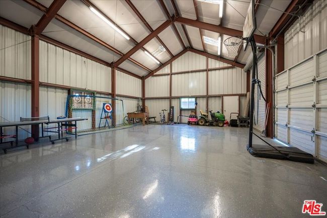 Garage | Image 63