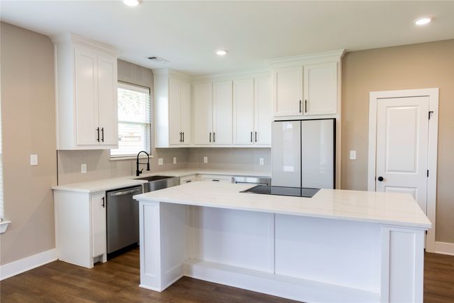 111 Vaughn Meadows Dr, House other with 4 bedrooms, 2 bathrooms and null parking in Tom Bean TX | Image 4