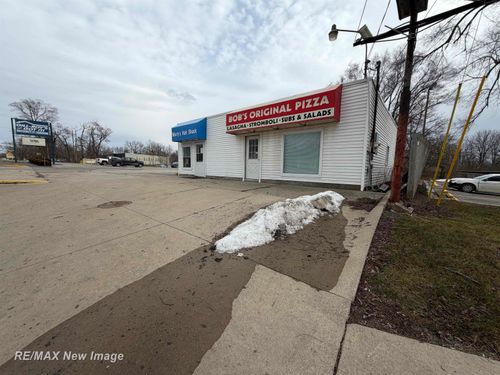 5036 Richfield Rd, Flint, MI, 48506-2157 | Card Image