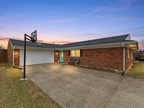 2623 Secretariat Dr, Owensboro, KY, 42301-4182 | Card Image