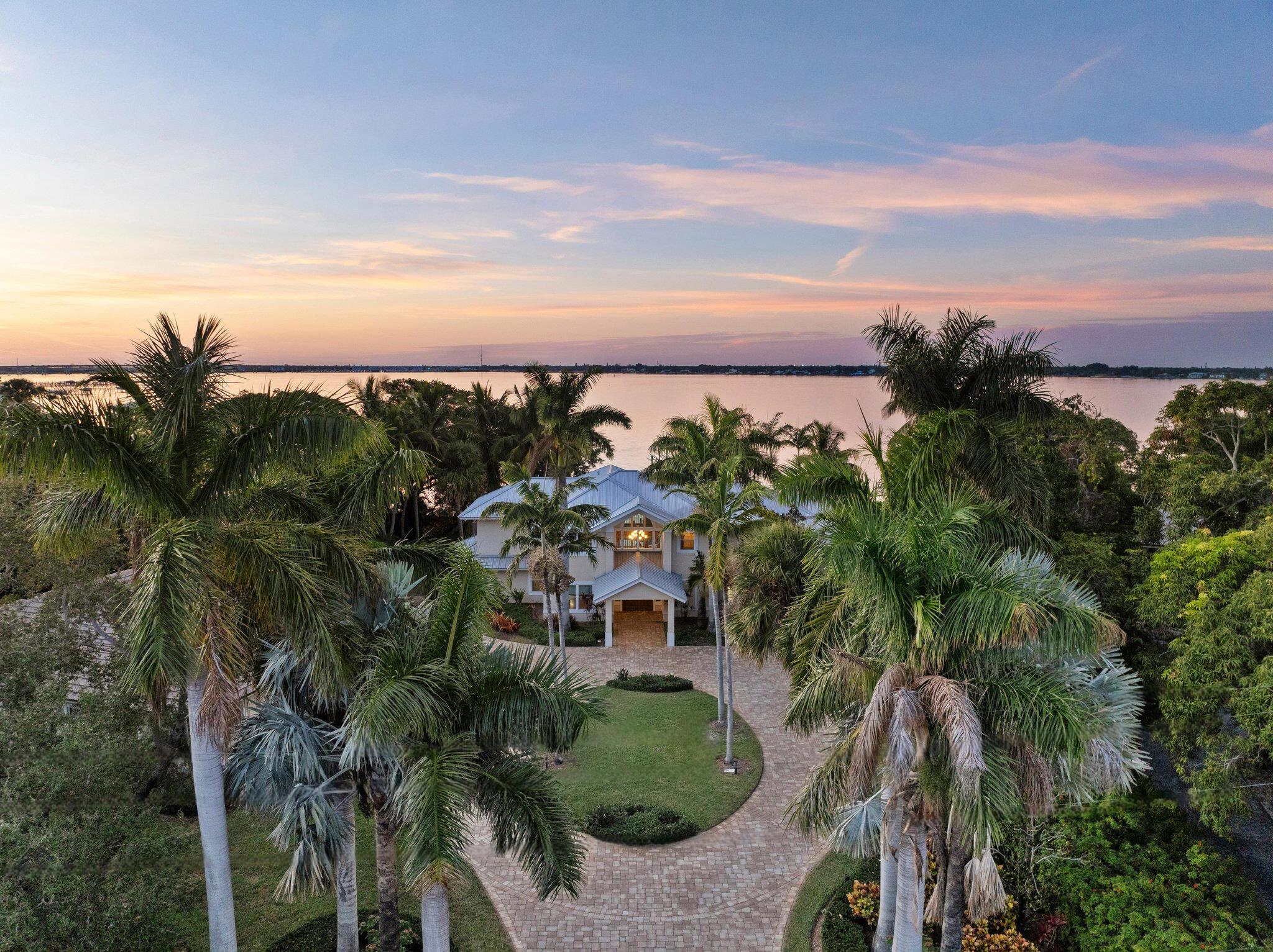 1341 Se Riverside Drive, For Sale in Stuart - eXp Realty
