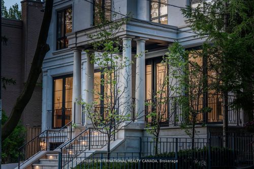 101 Dunloe Rd, Toronto, ON, M5P2T7 | Card Image