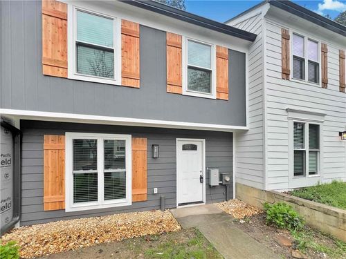 3573 Kennesaw Station Dr Nw, Kennesaw, GA, 30144-1984 | Card Image