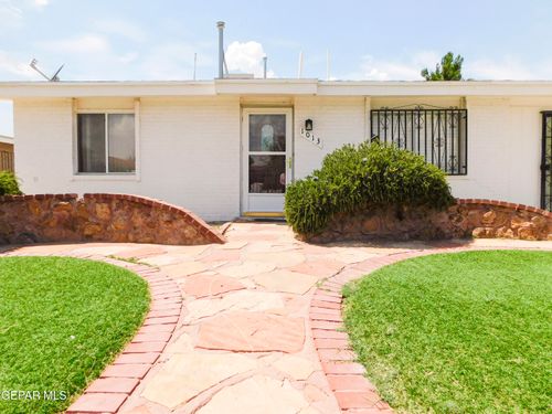 1013 Le Barron Road, El Paso, TX, 79907 | Card Image