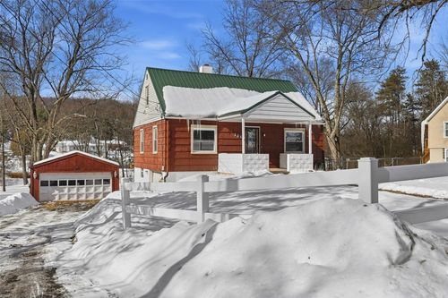 106 Maple Dr, Valencia, PA, 16059-2410 | Card Image