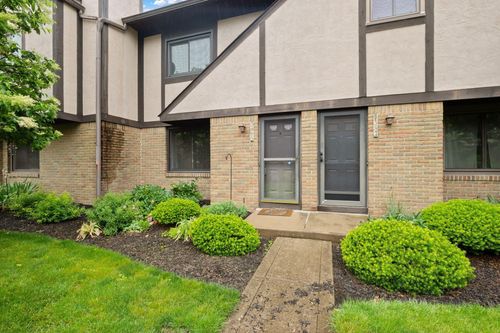 85-5385 Shannon Ln, Columbus, OH, 43235-7294 | Card Image