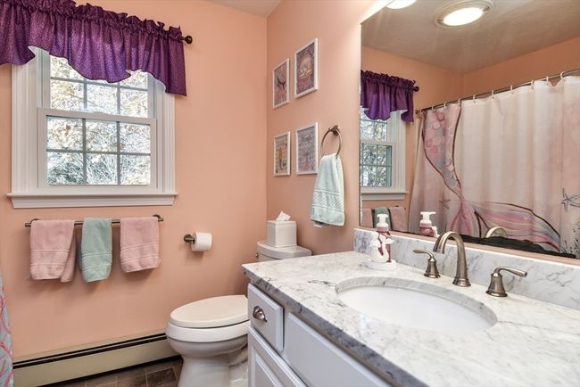 17 Danielle Dr, House other with 3 bedrooms, 3 bathrooms and 4 parking in Grafton MA | Image 19