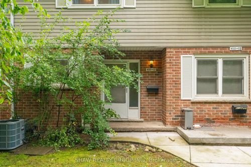 11-410 Pioneer Dr, Kitchener, ON, N2P1H6 | Card Image