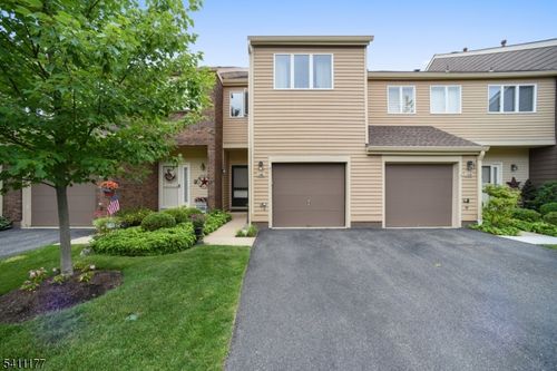 140 Kingston Ct, Madison, NJ, 07940-1151 | Card Image