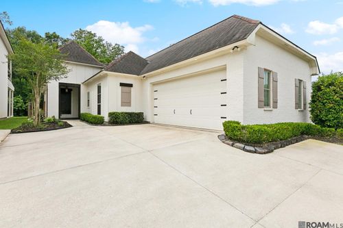 18150 Vis A Vis Ave, Baton Rouge, LA, 70817-7685 | Card Image